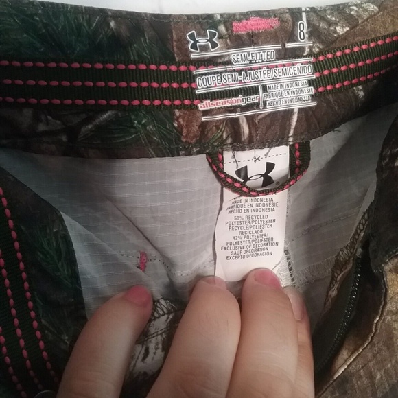 NWOT Under Armour Semi Fitted Women's Real Tree Camo Hunting Pants Size 8 - Picture 5 of 9
